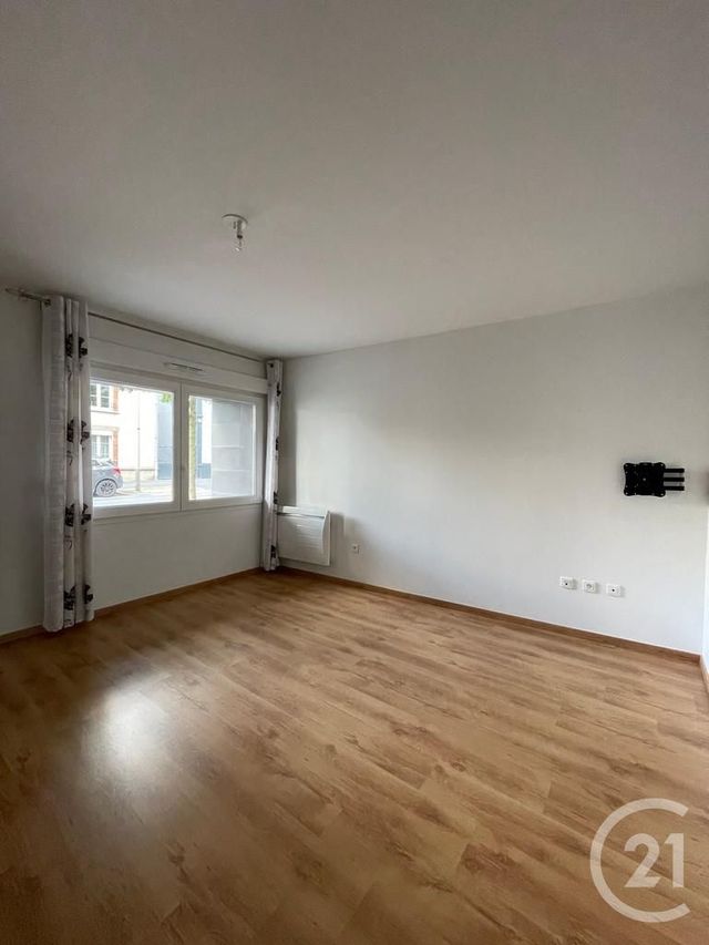 Appartement Studio &agrave; louer - 1 pi&egrave;ce - 34 m2 - Reims - 51 - CHAMPAGNE-ARDENNE