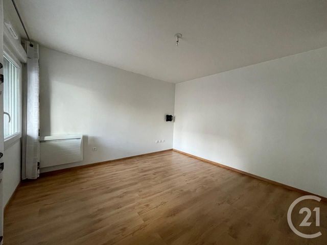 Appartement Studio &agrave; louer - 1 pi&egrave;ce - 34 m2 - Reims - 51 - CHAMPAGNE-ARDENNE