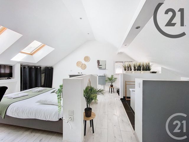Appartement F4 &agrave; louer - 3 pi&egrave;ces - 79,68 m2 - Reims - 51 - CHAMPAGNE-ARDENNE