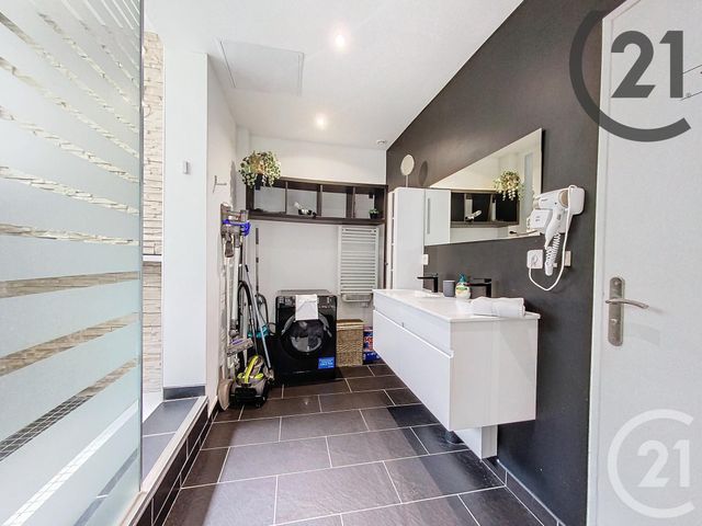 Appartement F4 &agrave; louer - 3 pi&egrave;ces - 79,68 m2 - Reims - 51 - CHAMPAGNE-ARDENNE