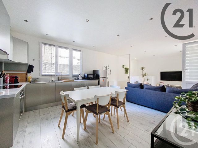 Appartement F4 &agrave; louer - 3 pi&egrave;ces - 79,68 m2 - Reims - 51 - CHAMPAGNE-ARDENNE