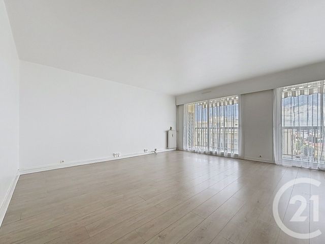 Appartement F4 &agrave; louer - 4 pi&egrave;ces - 84 m2 - Reims - 51 - CHAMPAGNE-ARDENNE