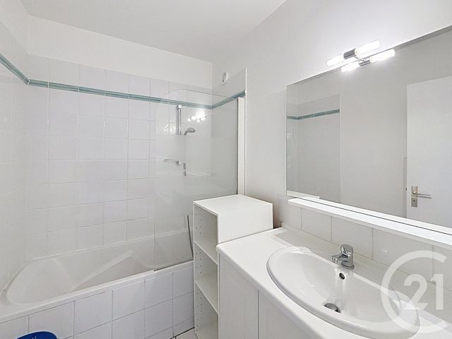Appartement F4 &agrave; louer - 4 pi&egrave;ces - 84 m2 - Reims - 51 - CHAMPAGNE-ARDENNE