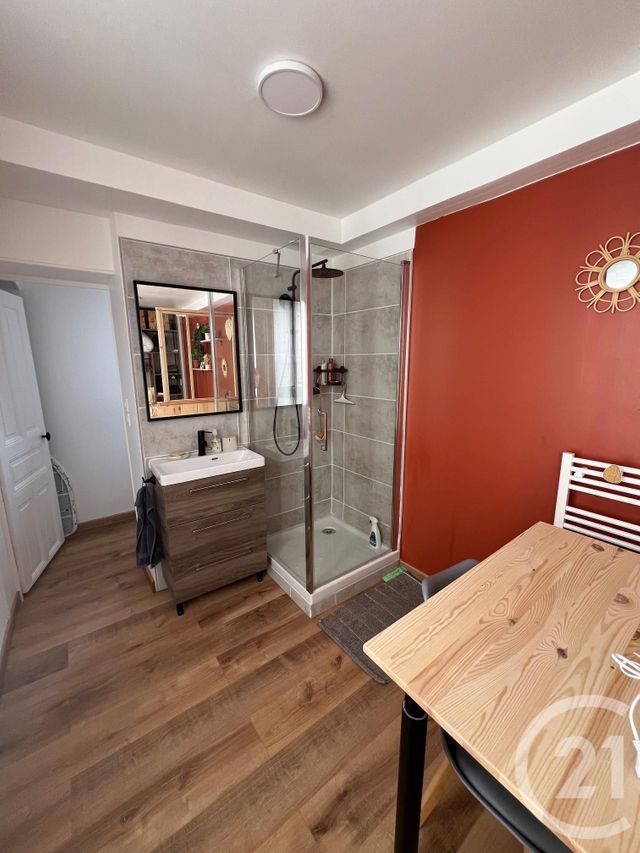 Appartement T2 &agrave; louer - 2 pi&egrave;ces - 29,46 m2 - Reims - 51 - CHAMPAGNE-ARDENNE