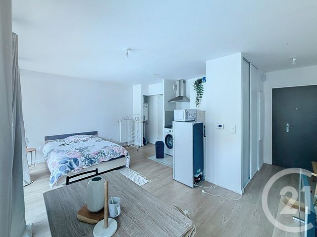 Appartement F1 &agrave; louer - 1 pi&egrave;ce - 30,50 m2 - Reims - 51 - CHAMPAGNE-ARDENNE