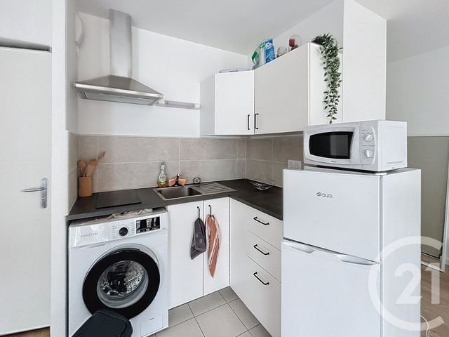 Appartement F1 &agrave; louer - 1 pi&egrave;ce - 30,50 m2 - Reims - 51 - CHAMPAGNE-ARDENNE