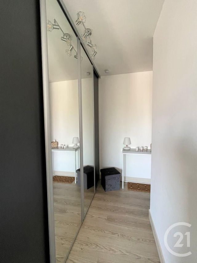 Appartement F3 &agrave; louer - 3 pi&egrave;ces - 56,35 m2 - Reims - 51 - CHAMPAGNE-ARDENNE