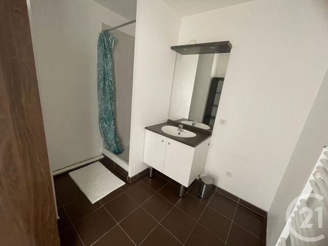Appartement F3 &agrave; louer - 3 pi&egrave;ces - 66,27 m2 - Reims - 51 - CHAMPAGNE-ARDENNE