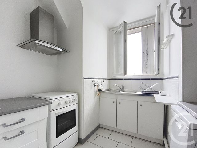 Afficher la photo en grand Appartement à louer - 3 pièces - 56 m2 - Troyes - 10 - CHAMPAGNE-ARDENNE
