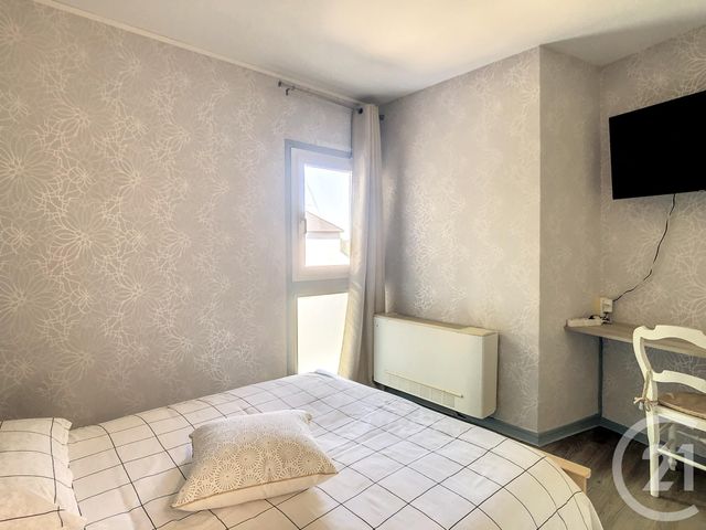 Appartement F4 &agrave; louer - 3 pi&egrave;ces - 55 m2 - Ste Savine - 10 - CHAMPAGNE-ARDENNE