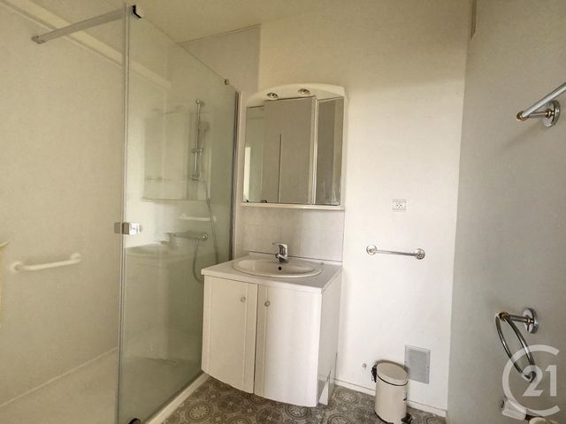 Appartement T2 &agrave; louer - 2 pi&egrave;ces - 66 m2 - Troyes - 10 - CHAMPAGNE-ARDENNE