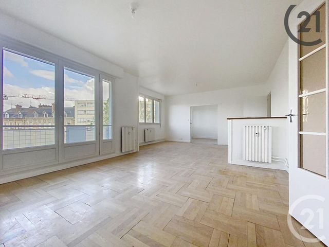Afficher la photo en grand Appartement T5 à louer - 5 pièces - 126,08 m2 - Troyes - 10 - CHAMPAGNE-ARDENNE