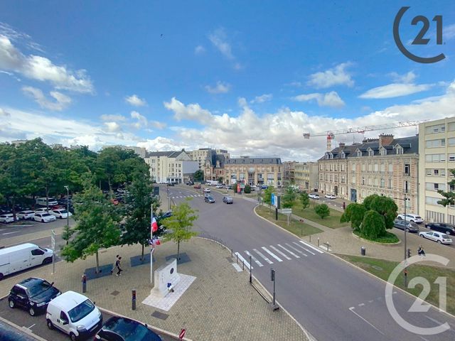 Afficher la photo en grand Appartement T5 à louer - 5 pièces - 126,08 m2 - Troyes - 10 - CHAMPAGNE-ARDENNE