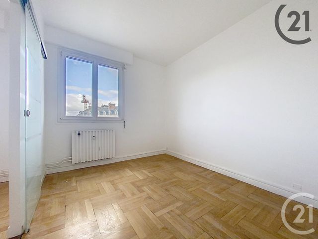 Afficher la photo en grand Appartement T5 à louer - 5 pièces - 126,08 m2 - Troyes - 10 - CHAMPAGNE-ARDENNE