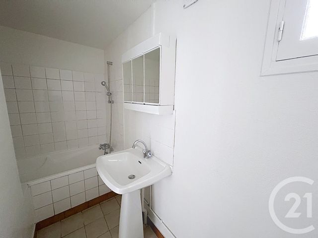 Appartement F1 &agrave; louer - 1 pi&egrave;ce - 34,20 m2 - Troyes - 10 - CHAMPAGNE-ARDENNE