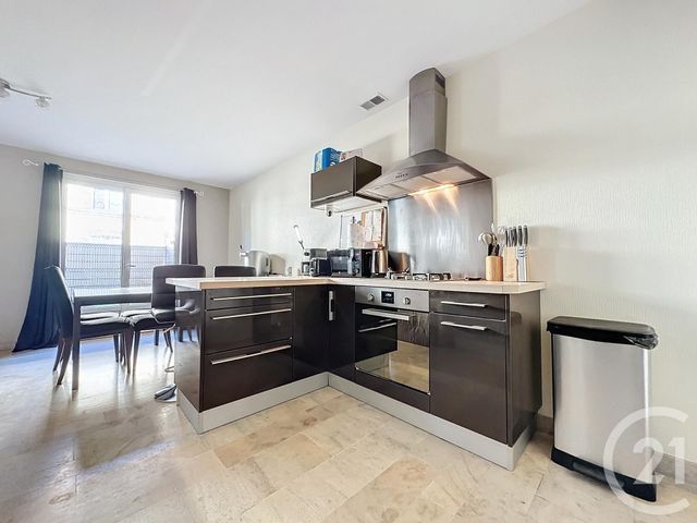 Appartement T4 &agrave; louer - 4 pi&egrave;ces - 75,26 m2 - Ste Savine - 10 - CHAMPAGNE-ARDENNE