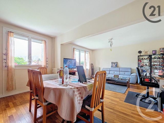 Appartement F4 à vendre - 4 pièces - 73,43 m2 - St Andre Les Vergers - 10 - CHAMPAGNE-ARDENNE