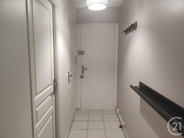 Appartement T3 à louer - 3 pièces - 51,75 m2 - Troyes - 10 - CHAMPAGNE-ARDENNE