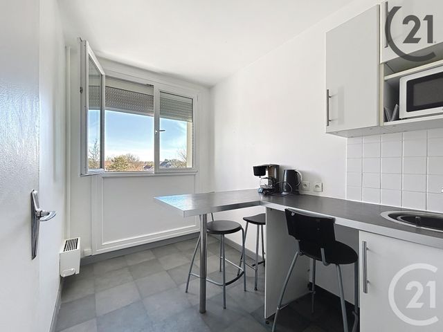 Afficher la photo en grand Appartement F1 à louer - 1 pièce - 28,90 m2 - Troyes - 10 - CHAMPAGNE-ARDENNE