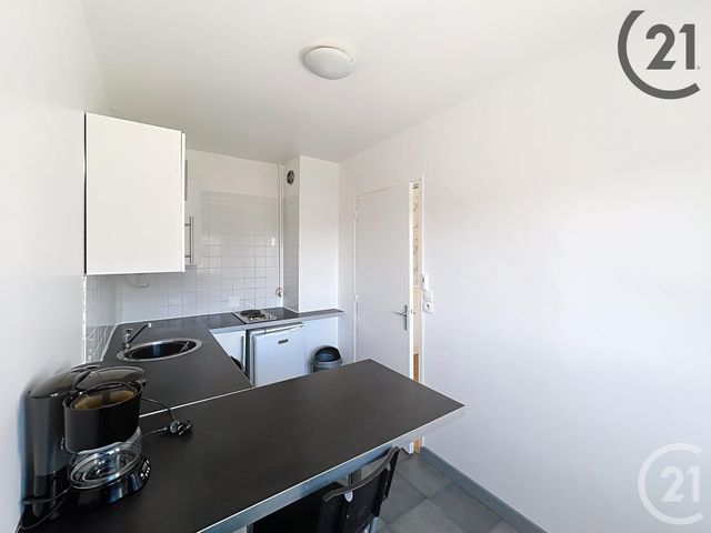 Afficher la photo en grand Appartement F1 à louer - 1 pièce - 28,90 m2 - Troyes - 10 - CHAMPAGNE-ARDENNE