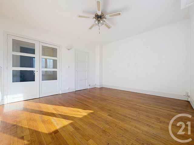 Afficher la photo en grand Appartement F2 à louer - 2 pièces - 58 m2 - Troyes - 10 - CHAMPAGNE-ARDENNE