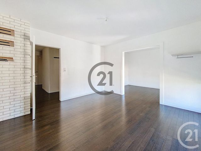 Afficher la photo en grand Appartement T4 à vendre - 4 pièces - 75,67 m2 - St Andre Les Vergers - 10 - CHAMPAGNE-ARDENNE