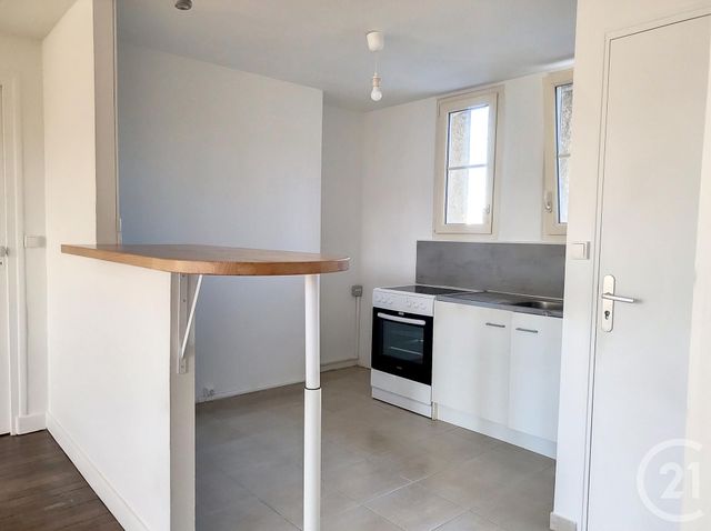 Afficher la photo en grand Appartement T3 à louer - 3 pièces - 55,43 m2 - Troyes - 10 - CHAMPAGNE-ARDENNE