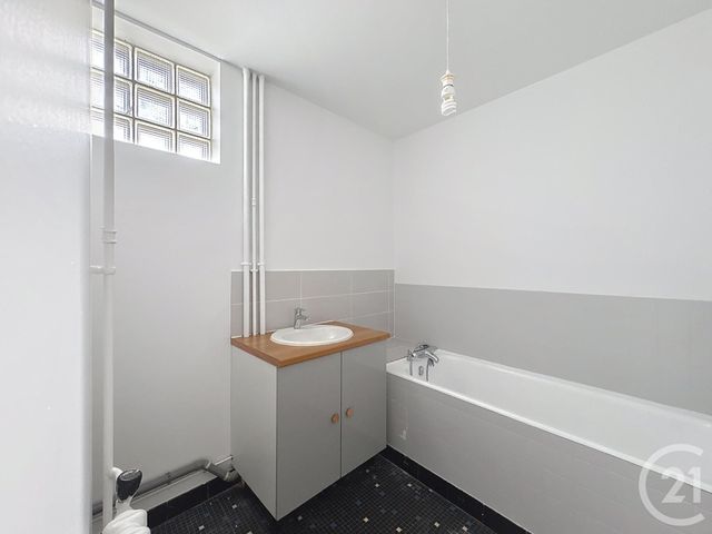 Appartement F3 à louer - 3 pièces - 60,40 m2 - Troyes - 10 - CHAMPAGNE-ARDENNE