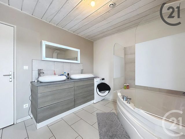 Appartement F5 à vendre - 4 pièces - 84 m2 - Bucheres - 10 - CHAMPAGNE-ARDENNE