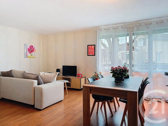 Appartement à vendre - 2 pièces - 48,66 m2 - Ste Savine - 10 - CHAMPAGNE-ARDENNE
