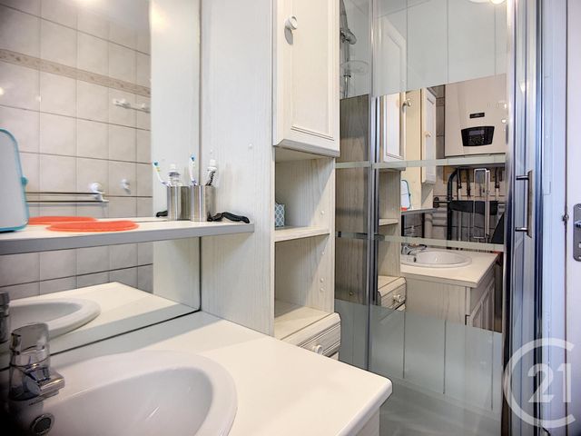 Afficher la photo en grand Appartement F3 à louer - 3 pièces - 56,04 m2 - Troyes - 10 - CHAMPAGNE-ARDENNE