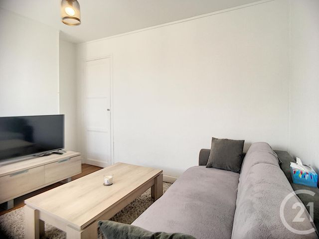 Afficher la photo en grand Appartement F3 à louer - 3 pièces - 56,04 m2 - Troyes - 10 - CHAMPAGNE-ARDENNE