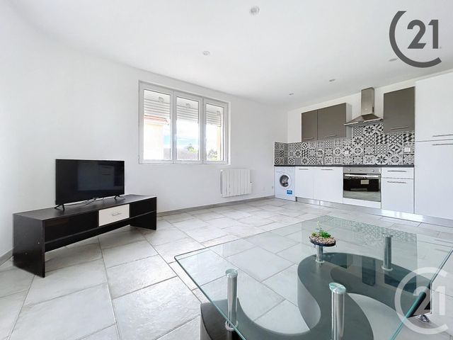 Appartement T2 à vendre - 2 pièces - 46,92 m2 - Ste Savine - 10 - CHAMPAGNE-ARDENNE