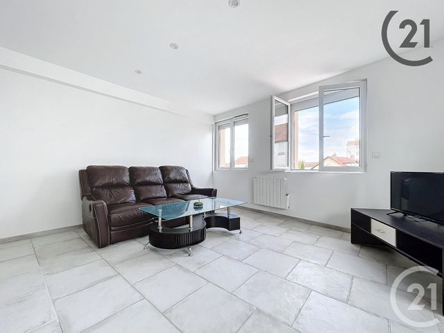 Appartement T2 à vendre - 2 pièces - 46,92 m2 - Ste Savine - 10 - CHAMPAGNE-ARDENNE