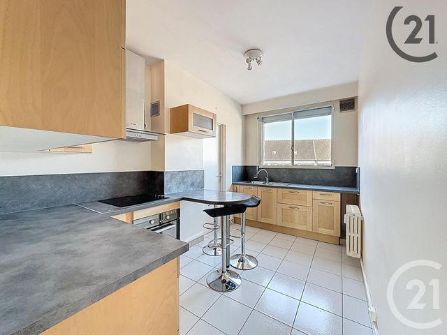 Afficher la photo en grand Appartement F5 à louer - 5 pièces - 105 m2 - Troyes - 10 - CHAMPAGNE-ARDENNE