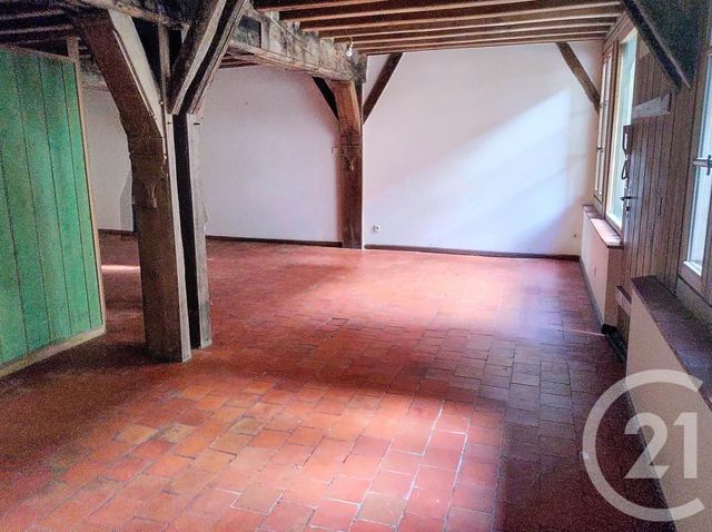 Afficher la photo en grand Appartement T4 à louer - 4 pièces - 110,59 m2 - Troyes - 10 - CHAMPAGNE-ARDENNE