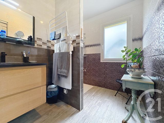 Maison à vendre - 6 pièces - 194 m2 - La Chapelle St Luc - 10 - CHAMPAGNE-ARDENNE