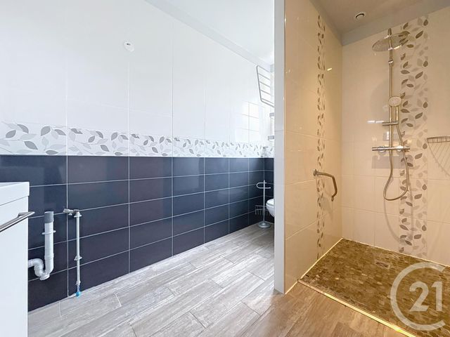 Maison à vendre - 6 pièces - 194 m2 - La Chapelle St Luc - 10 - CHAMPAGNE-ARDENNE