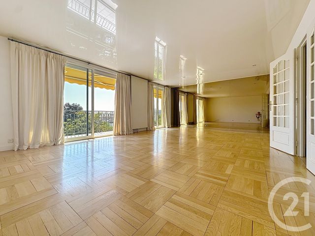 Appartement F5 à louer - 5 pièces - 117 m2 - Troyes - 10 - CHAMPAGNE-ARDENNE