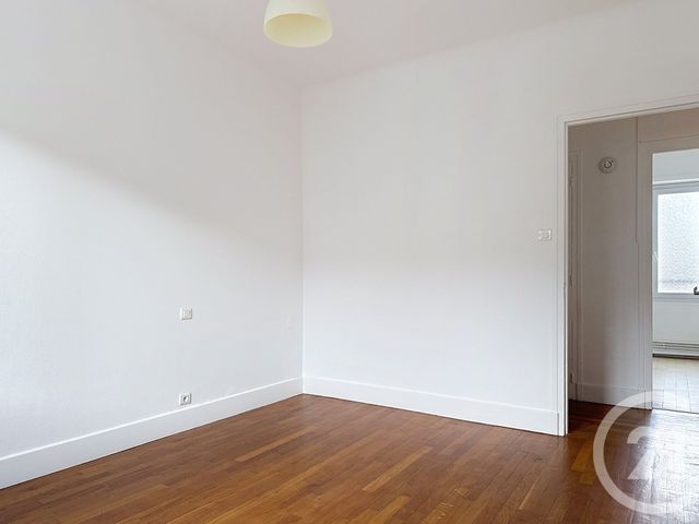 Appartement à louer - 2 pièces - 58 m2 - Troyes - 10 - CHAMPAGNE-ARDENNE