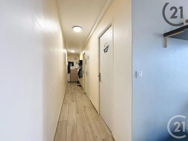 Afficher la photo en grand Appartement T4 à vendre - 4 pièces - 62,40 m2 - Troyes - 10 - CHAMPAGNE-ARDENNE