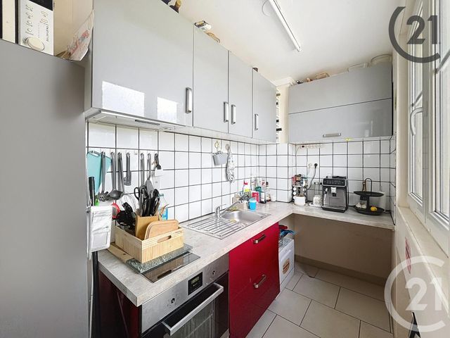 Afficher la photo en grand Appartement T4 à vendre - 4 pièces - 62,40 m2 - Troyes - 10 - CHAMPAGNE-ARDENNE