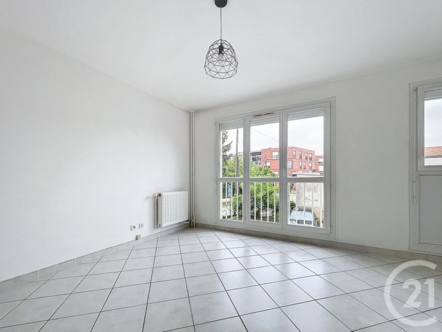 Appartement T1 à louer - 1 pièce - 27 m2 - St Julien Les Villas - 10 - CHAMPAGNE-ARDENNE
