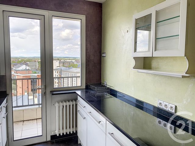 Afficher la photo en grand Appartement F3 à louer - 3 pièces - 65 m2 - Troyes - 10 - CHAMPAGNE-ARDENNE