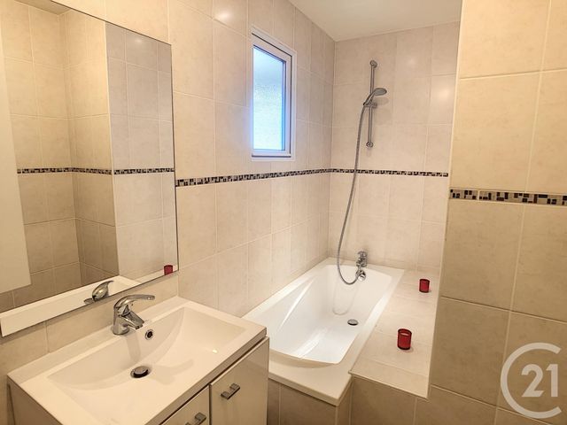Afficher la photo en grand Appartement F4 à louer - 4 pièces - 79,36 m2 - Arcis Sur Aube - 10 - CHAMPAGNE-ARDENNE