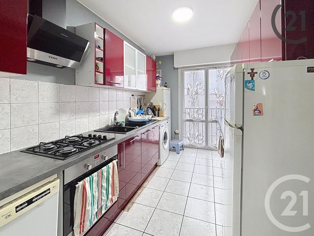 Afficher la photo en grand Appartement T4 à vendre - 4 pièces - 73,40 m2 - Troyes - 10 - CHAMPAGNE-ARDENNE