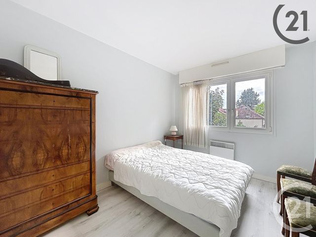 Appartement T4 à vendre - 4 pièces - 77,40 m2 - Troyes - 10 - CHAMPAGNE-ARDENNE