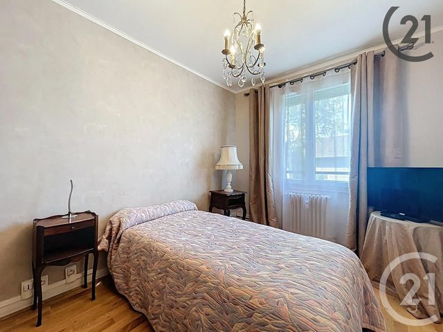 Afficher la photo en grand Appartement T5 à vendre - 5 pièces - 88,79 m2 - Troyes - 10 - CHAMPAGNE-ARDENNE