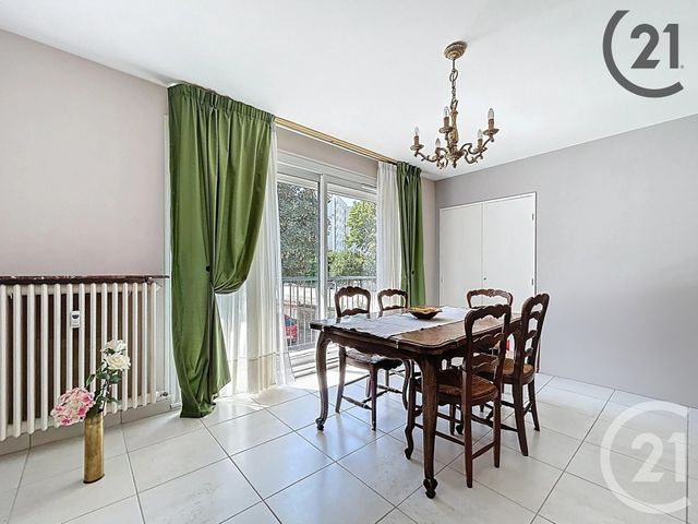 Appartement T5 à vendre - 5 pièces - 88,79 m2 - Troyes - 10 - CHAMPAGNE-ARDENNE
