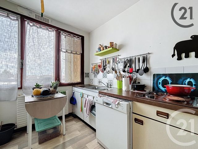 Afficher la photo en grand Appartement T3 à vendre - 3 pièces - 71 m2 - Troyes - 10 - CHAMPAGNE-ARDENNE